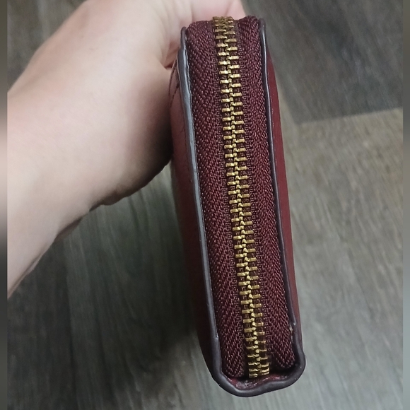 Fossil Burgandy Red Wine Wallet - Picture 5 of 8